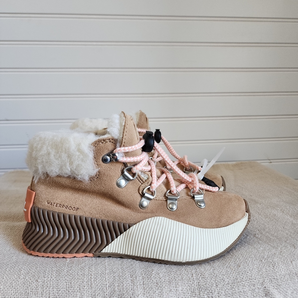 Girls SOREL Conquest boots